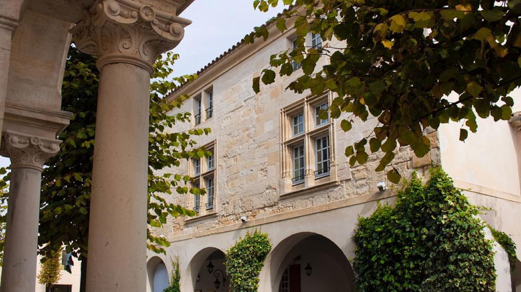 La Villa Mazarin Aigues-Mortes Exterior foto The house of the Knights of Rhodes
